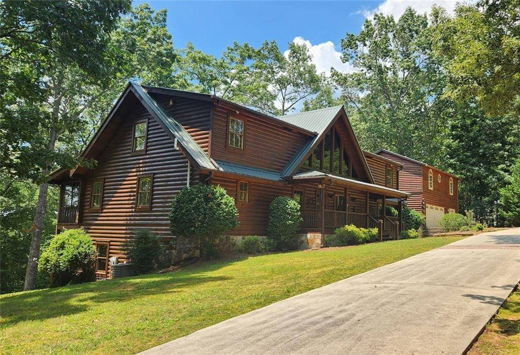 221 Laurel CIR, Dahlonega, GA 30533