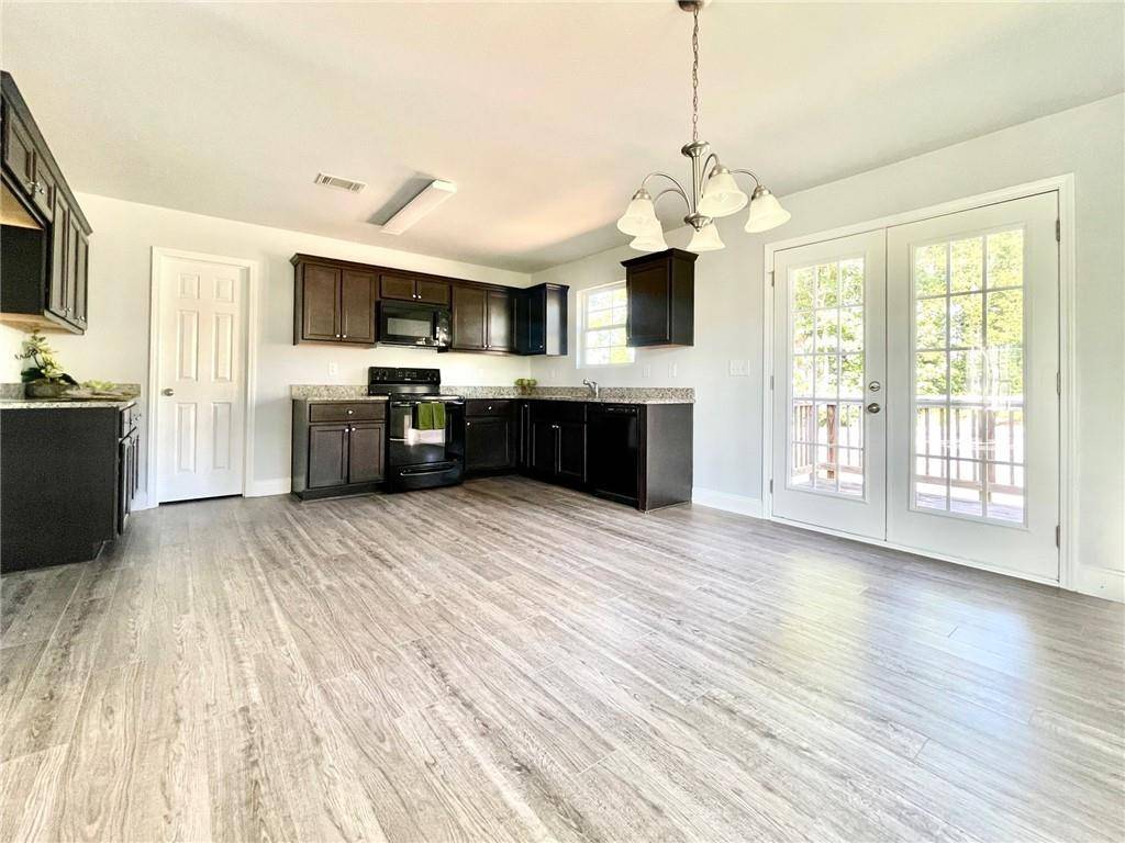 Commerce, GA 30529,18 Erin WAY