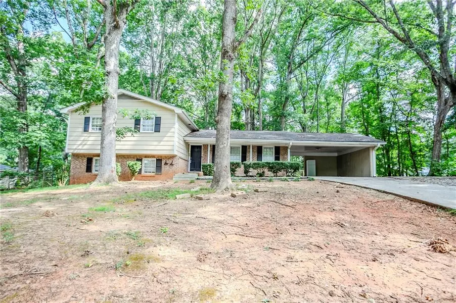 5225 Koweta RD, Atlanta, GA 30349