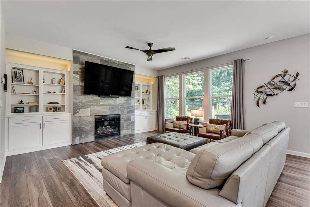 Scottdale, GA 30079,3436 Vicar LN