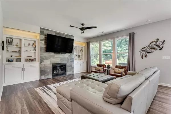 Scottdale, GA 30079,3436 Vicar LN