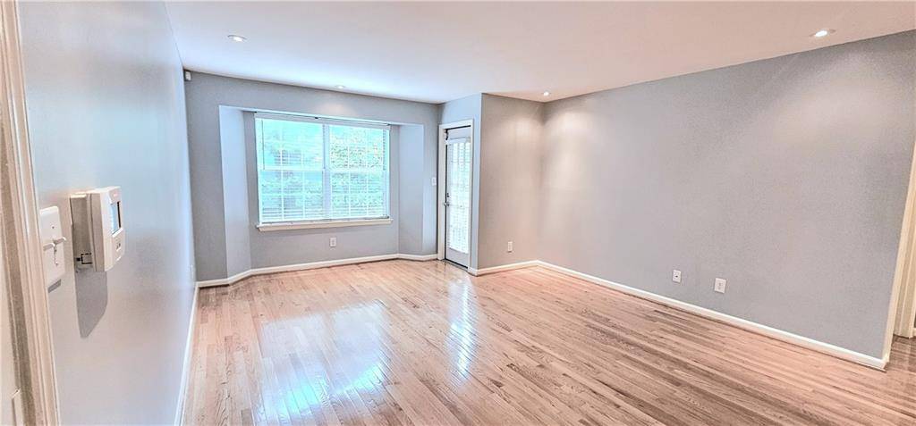 2060 Chastain Park CT NE, Atlanta, GA 30342
