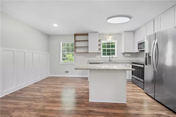 Woodstock, GA 30188,145 Timberland ST