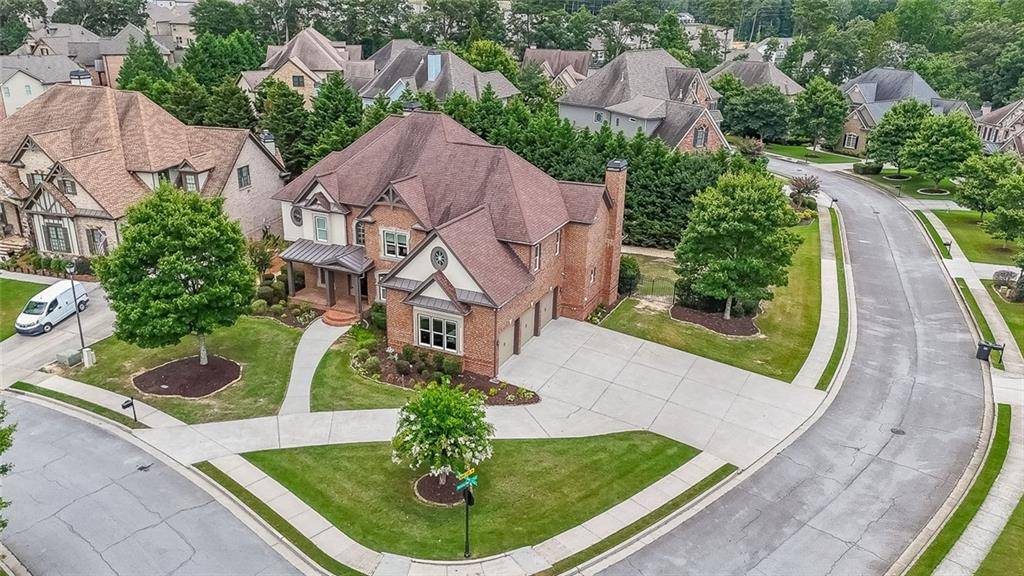 2381 Walkers Glen LN, Buford, GA 30519