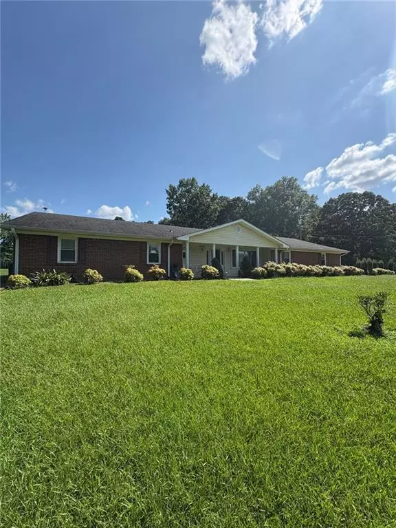 Calhoun, GA 30701,447 SE LOVEBRIDGE RD SE