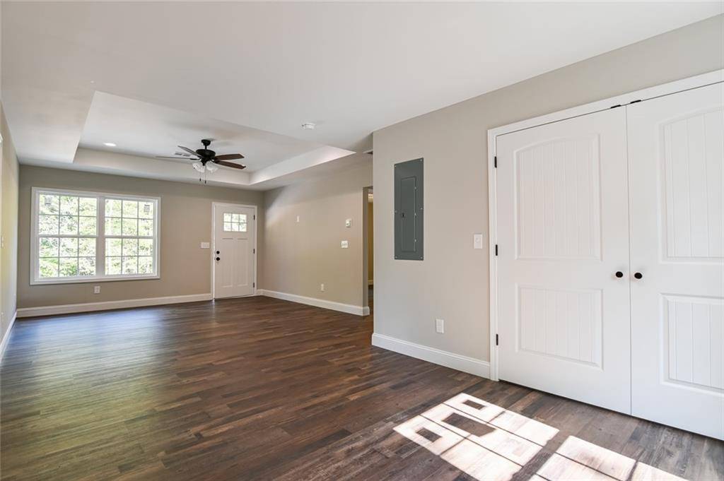 Dahlonega, GA 30533,245 Perkins RD