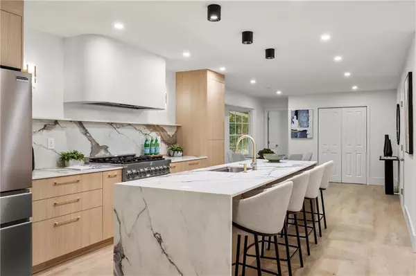 Atlanta, GA 30360,5259 Sanlee LN