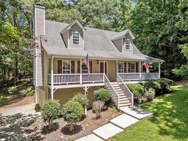 3395 Woodlake LN, Villa Rica, GA 30180
