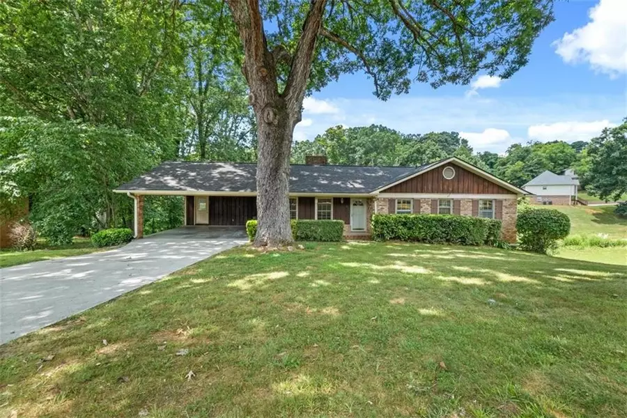 4415 Holiday Heights DR, Oakwood, GA 30566