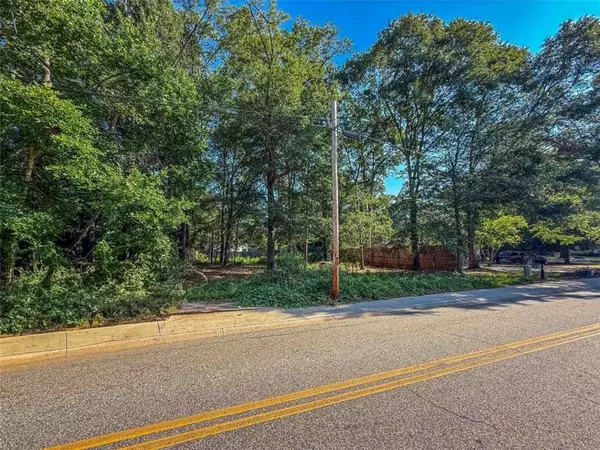 Monroe, GA 30655,1015 Davis ST