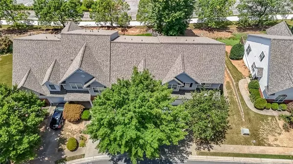 Lawrenceville, GA 30043,2414 Suwanee Pointe DR