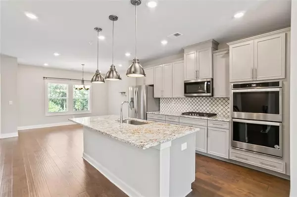 Woodstock, GA 30188,320 Lincoln ST