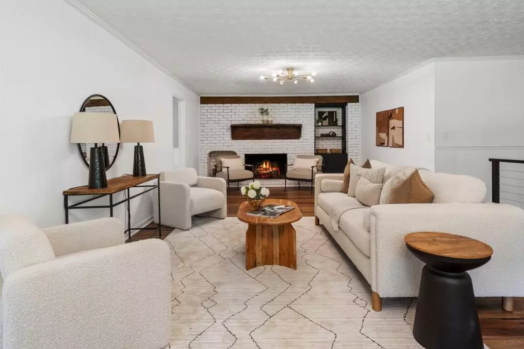 Alpharetta, GA 30009,290 Dania DR