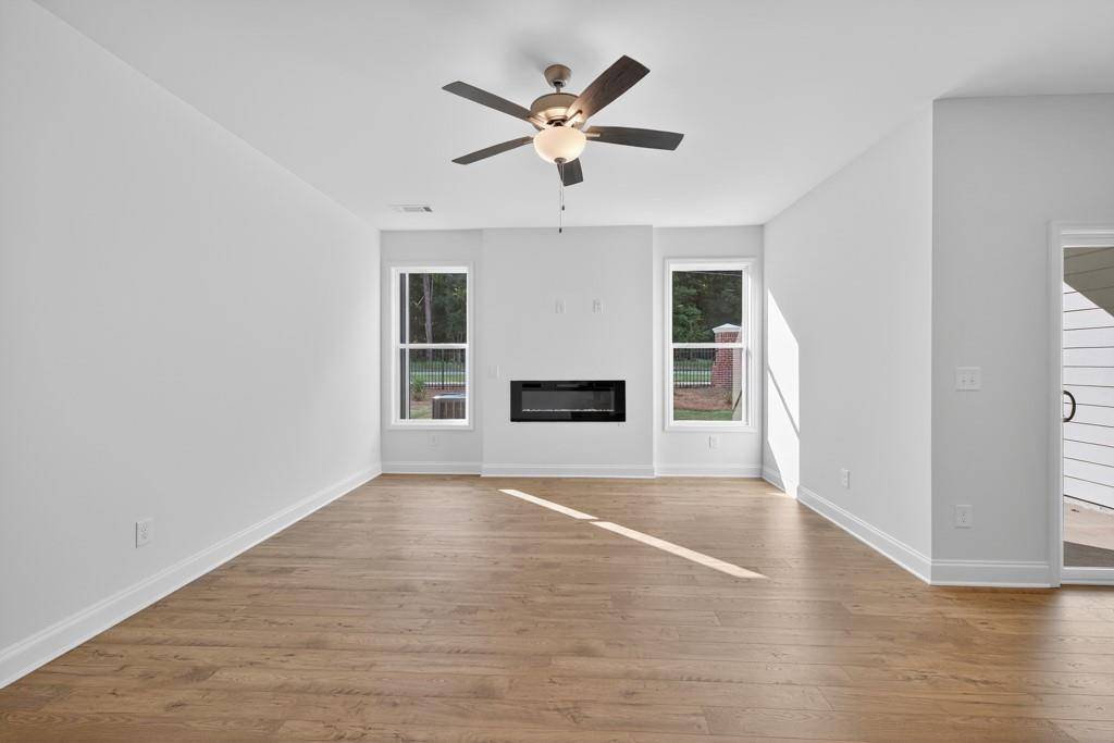 Jefferson, GA 30549,121 Windsor Park CT