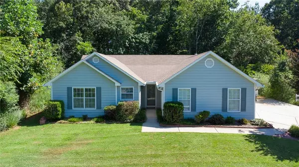 5905 Shadewater DR, Cumming, GA 30041