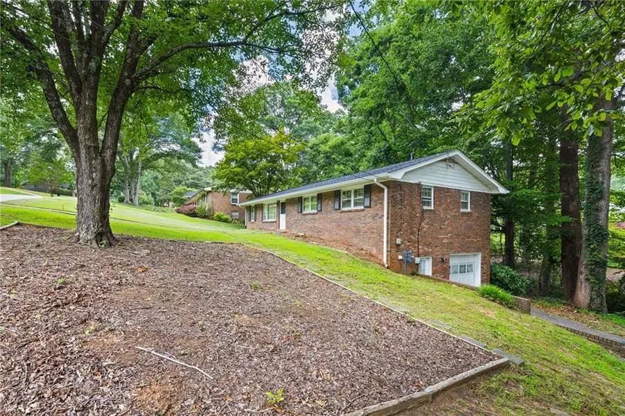 4108 HONEYSUCKLE DR SE, Smyrna, GA 30082