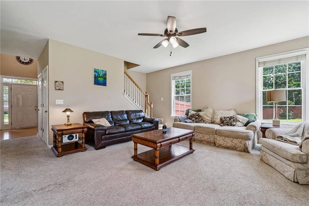 Ball Ground, GA 30107,119 Hollytrace LN