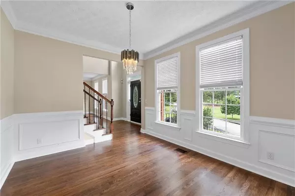 Atlanta, GA 30331,1811 Lake Cove DR SW