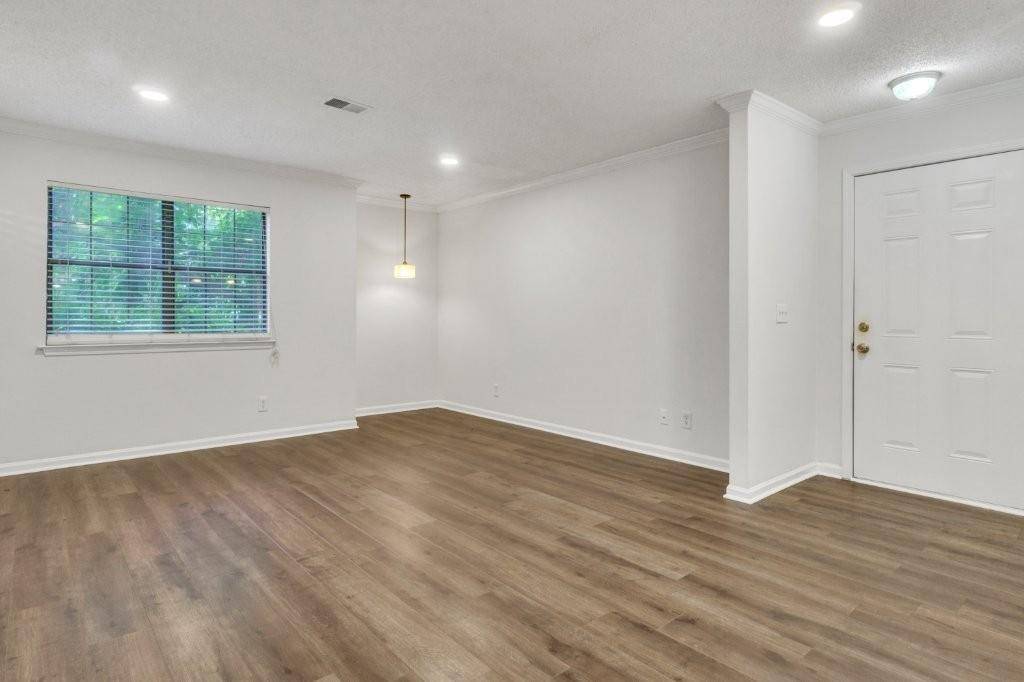 Atlanta, GA 30350,506 Barrington Hills DR