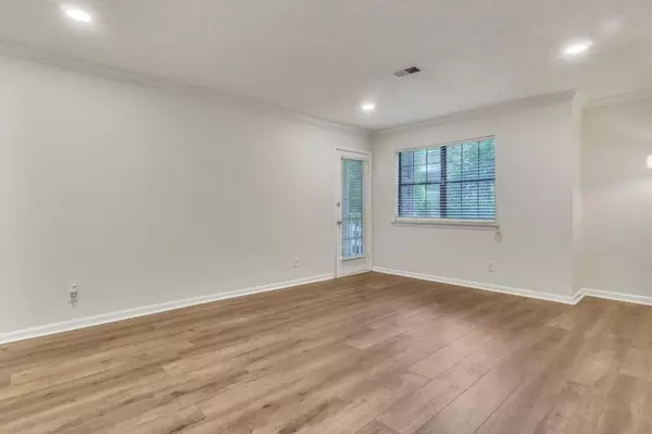 Atlanta, GA 30350,506 Barrington Hills DR