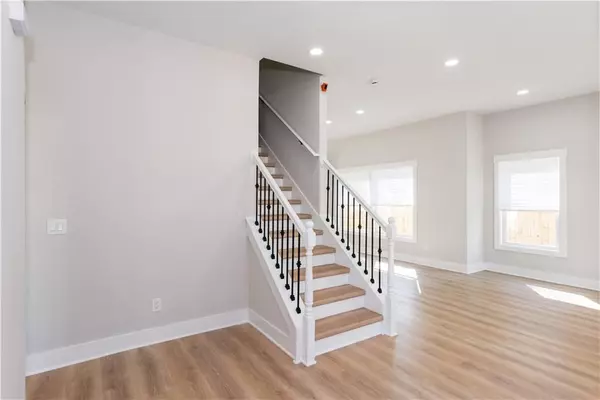 East Point, GA 30344,3286 Bachelor ST
