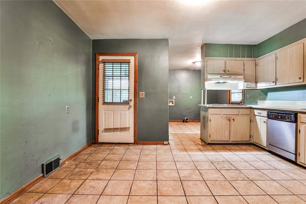 Decatur, GA 30033,2770 Hollywood DR