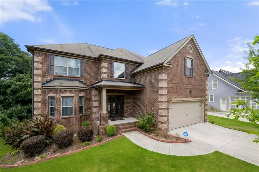 204 MISTY GROVE DR, Loganville, GA 30052