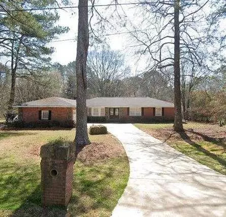 10219 N Dinah CIR N,  Covington,  GA 30014