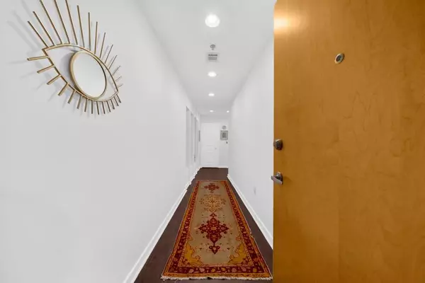 Atlanta, GA 30305,250 Pharr RD NE #1618