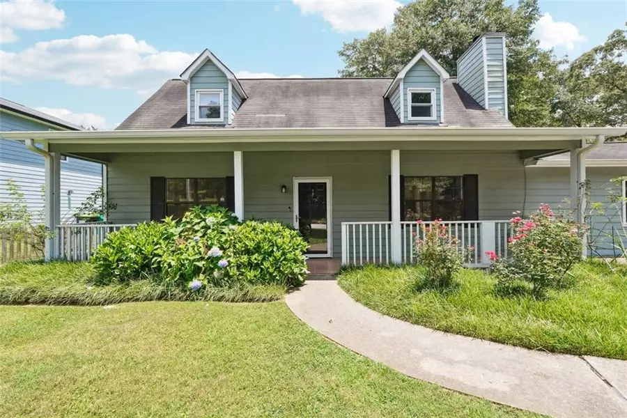 2203 GREENRIDGE DR SW, Marietta, GA 30008