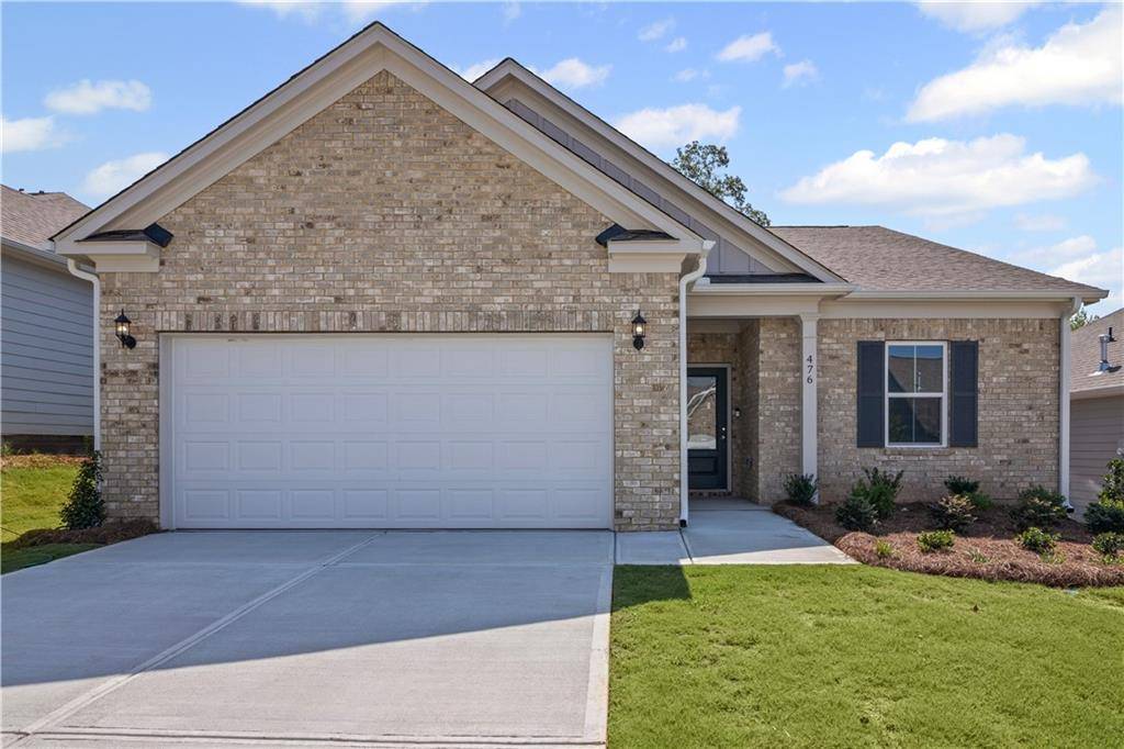 476 Village LN, Fairburn, GA 30213