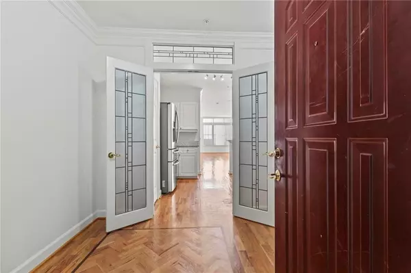 Atlanta, GA 30326,3334 Peachtree RD NE #1207