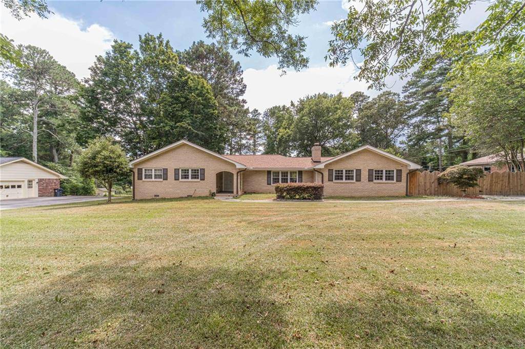 2153 Timber LN, Snellville, GA 30078
