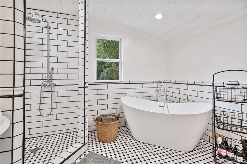 Adairsville, GA 30103,104 Cherry ST