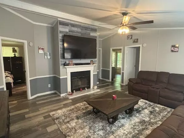 Ball Ground, GA 30107,304 EAGLES NEST TRL