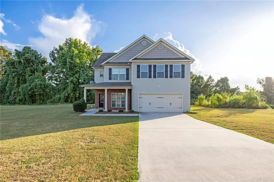 1233 St James PL, Loganville, GA 30052