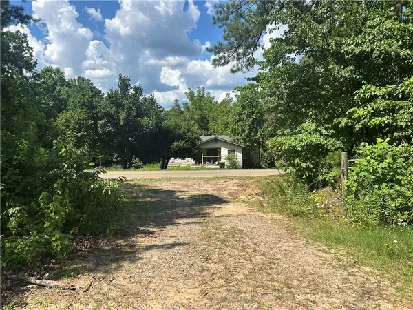 Canton, GA 30114,932 Sardis RD