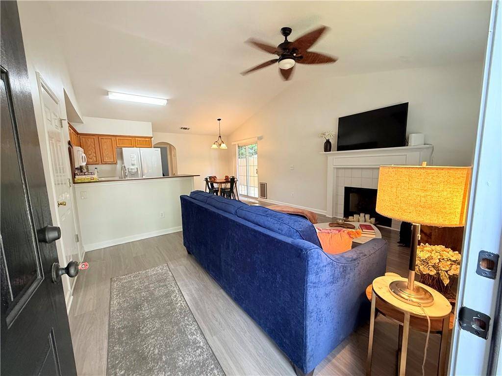 Woodstock, GA 30189,208 Park PL