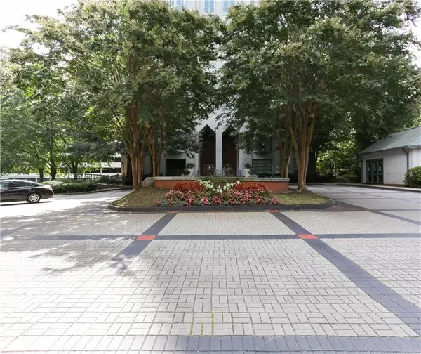 Atlanta, GA 30305,2870 Pharr Court South NW #1408