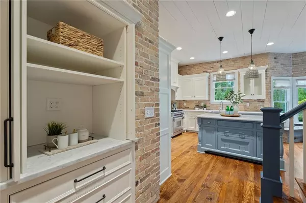 Alpharetta, GA 30004,16295 Clarity RD