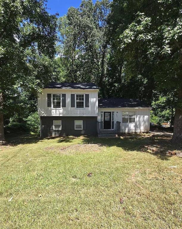 6233 Bermuda ST, Forest Park, GA 30297