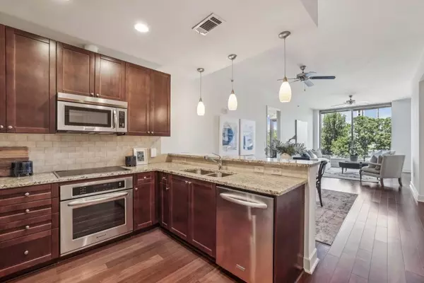 Atlanta, GA 30305,2795 Peachtree RD NE #603
