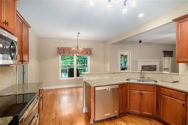 Dawsonville, GA 30534,460 Morgan LN