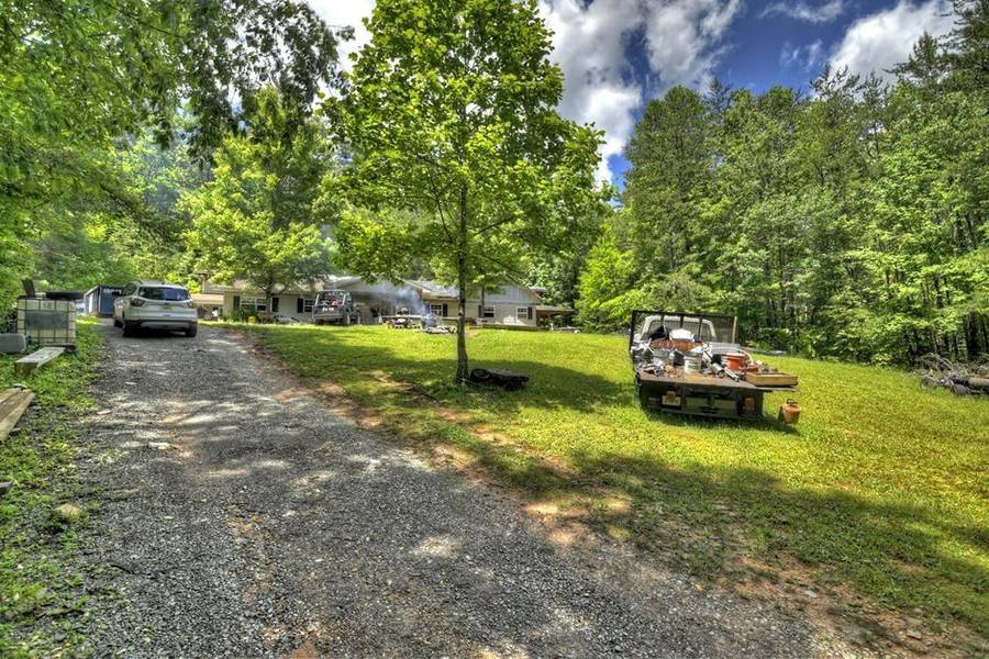 126 Walter Mountain DR, Epworth, GA 30541