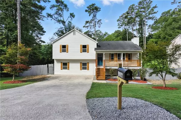 Acworth, GA 30101,4996 Hunters Cove DR