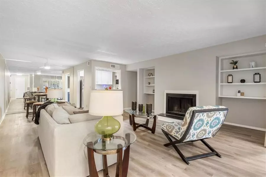 214 Smokerise CIR SE, Marietta, GA 30067