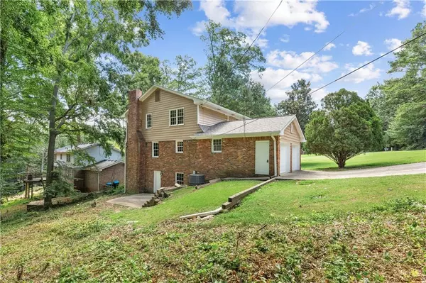 Norcross, GA 30093,5875 Castle LN