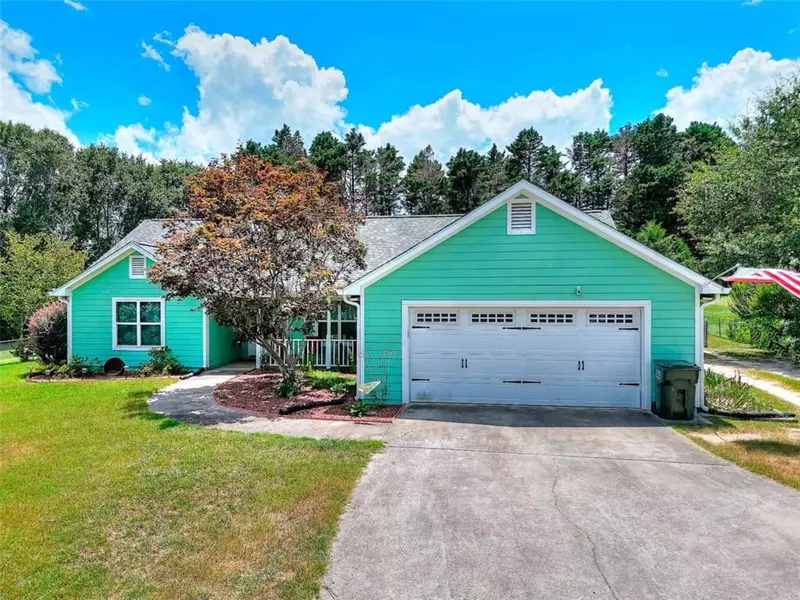 1063 Carter DR, Loganville, GA 30052