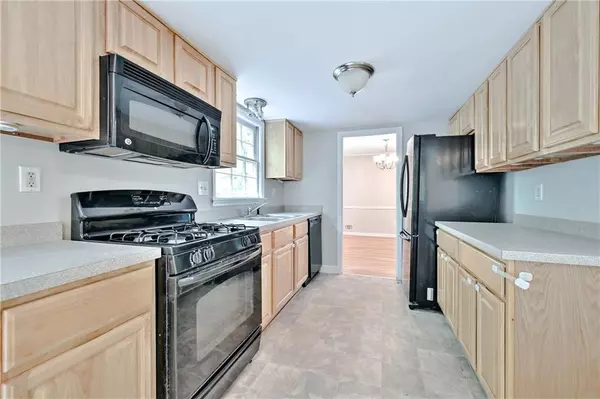 Dunwoody, GA 30338,4377 Vintage LN