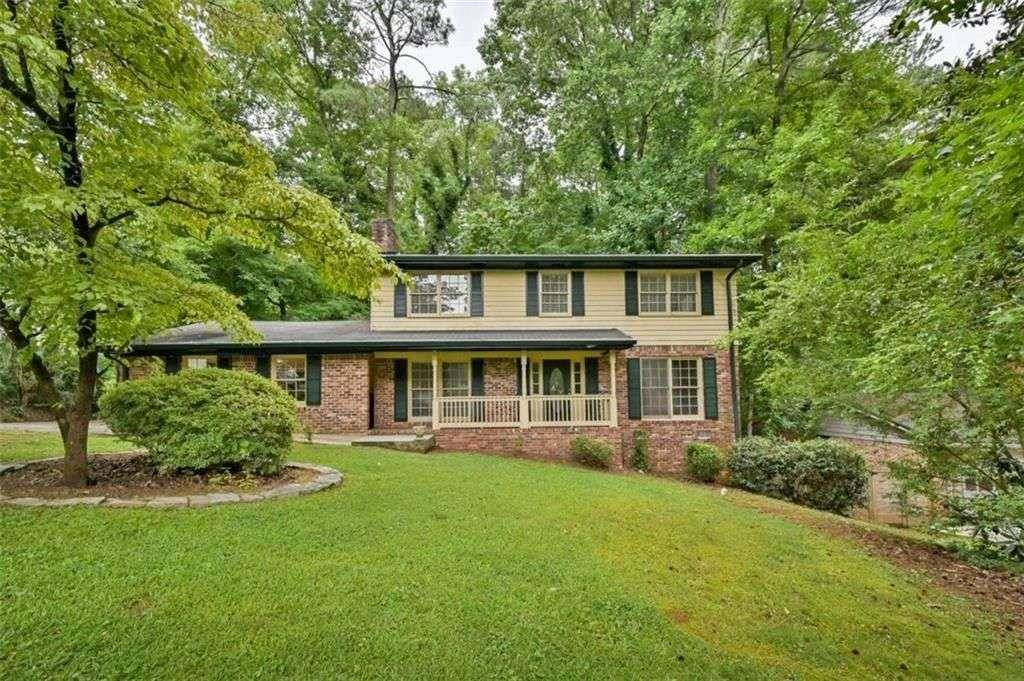 4377 Vintage LN, Dunwoody, GA 30338